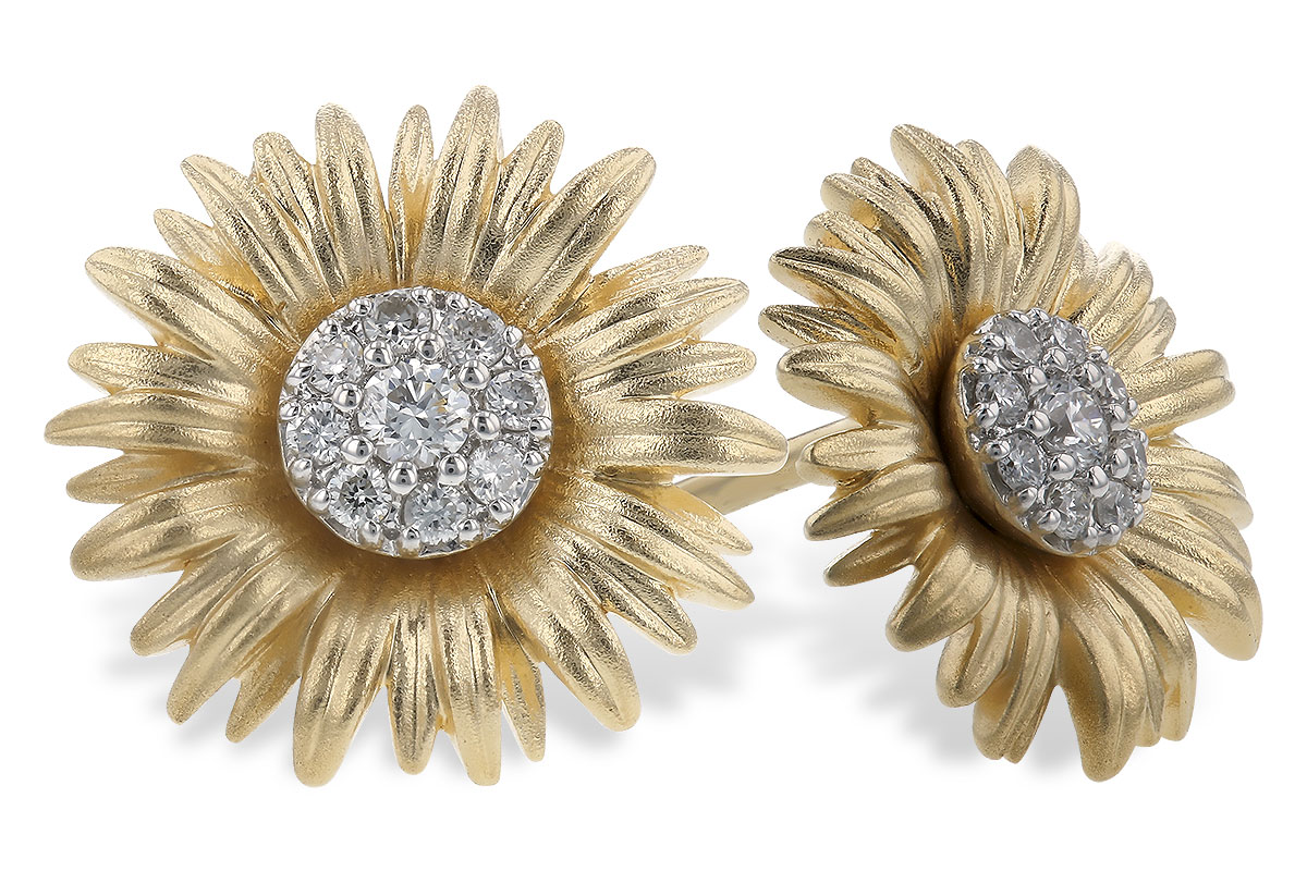 B319-22498: K319-21606 W/ YG PETALS & WG SETTINGS .14 TW