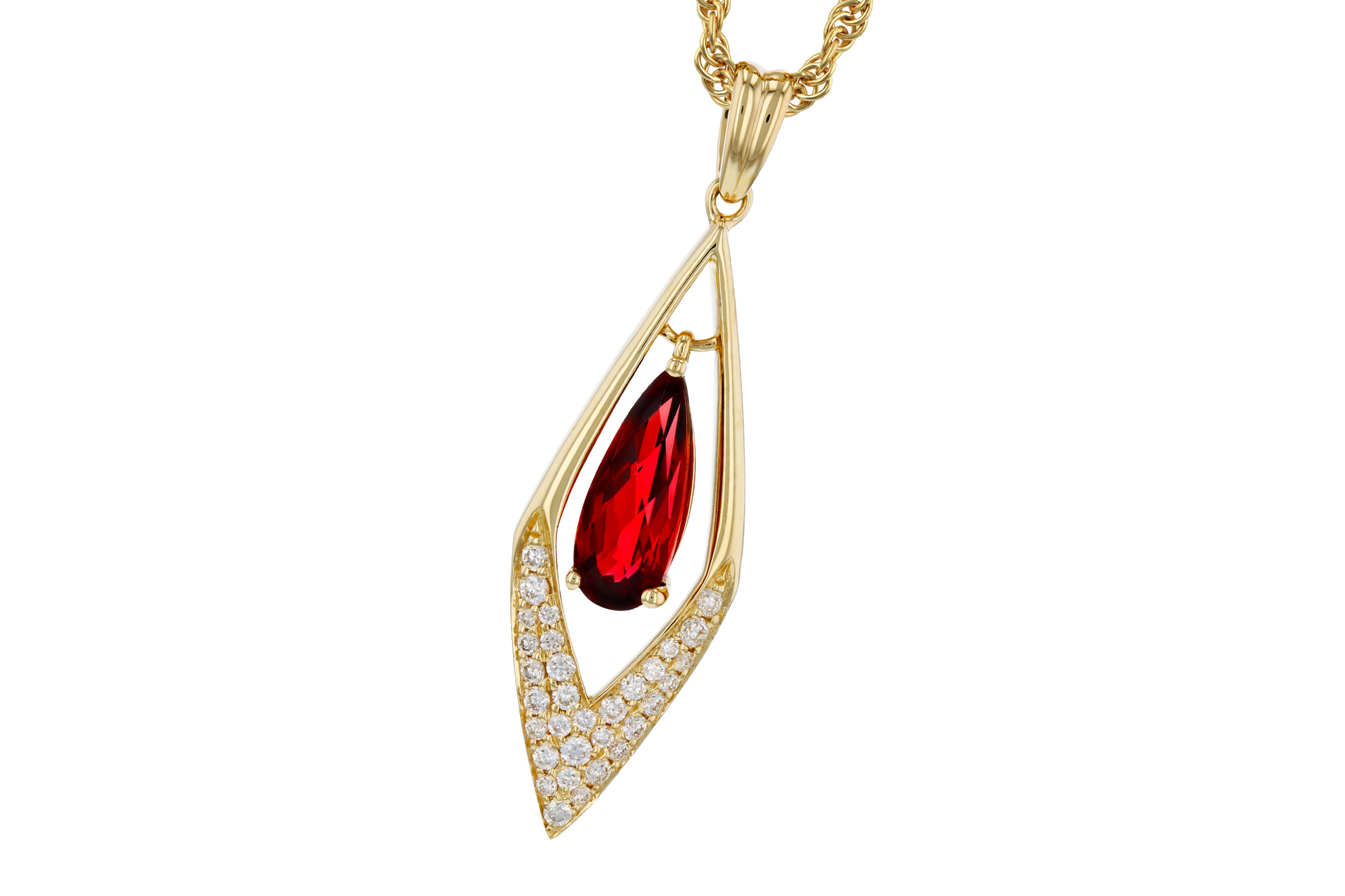 C321-02479: NECK .93 GARNET 1.10 TGW (10x4MM GAR)