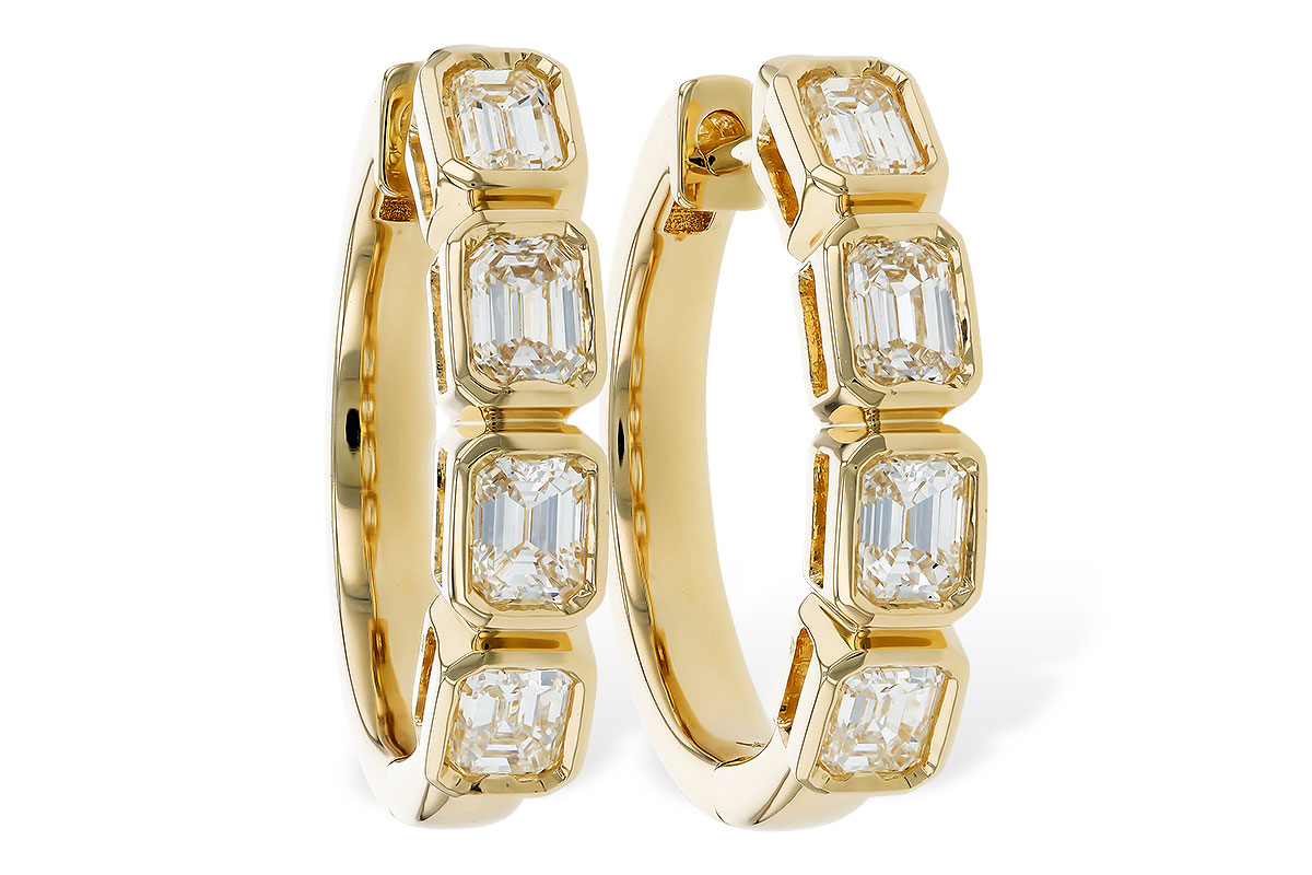 D319-24279: EARRINGS 1.10 TW EMERALD CUTS