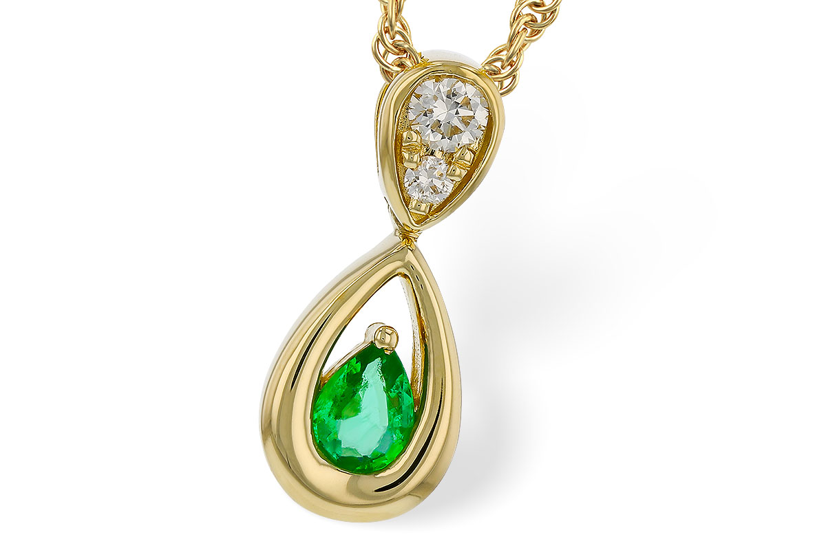 D320-13416: NECKLACE .10 EMERALD .16 TGW (4x3 EMER)