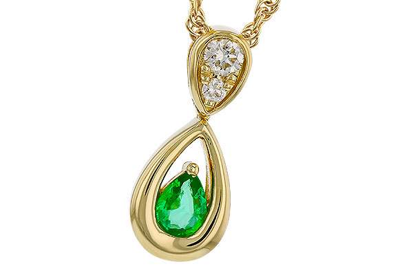 D320-13416: NECKLACE .10 EMERALD .16 TGW (4x3 EMER)