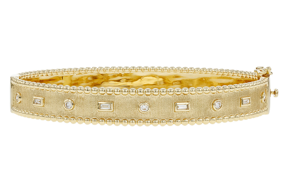E319-25234: BANGLE .08 BAG .22 TW