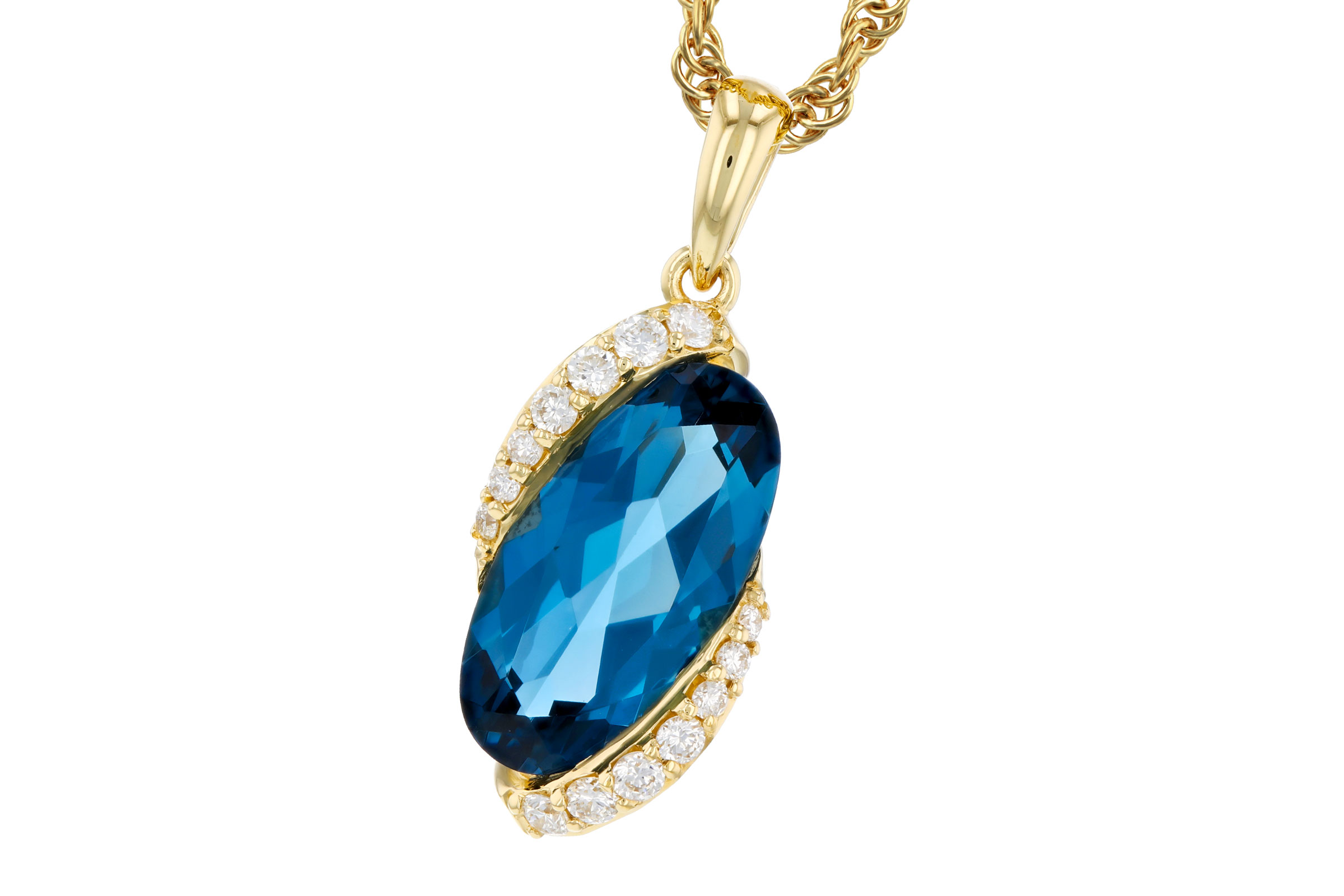 H321-03397: NECK 2.25 LONDON BLUE TOPAZ 2.37 TGW (12x6MM LBT)