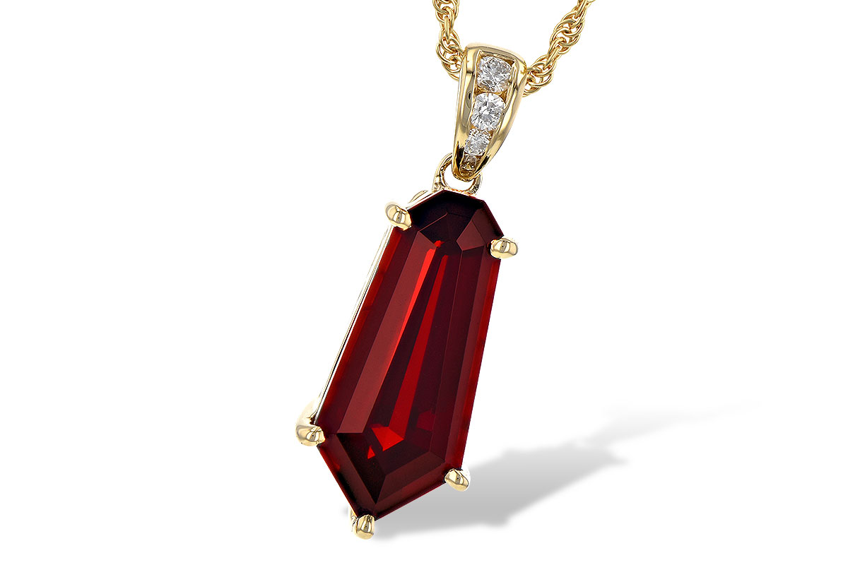 K235-62461: NECK 3.44 GARNET 3.50 TGW