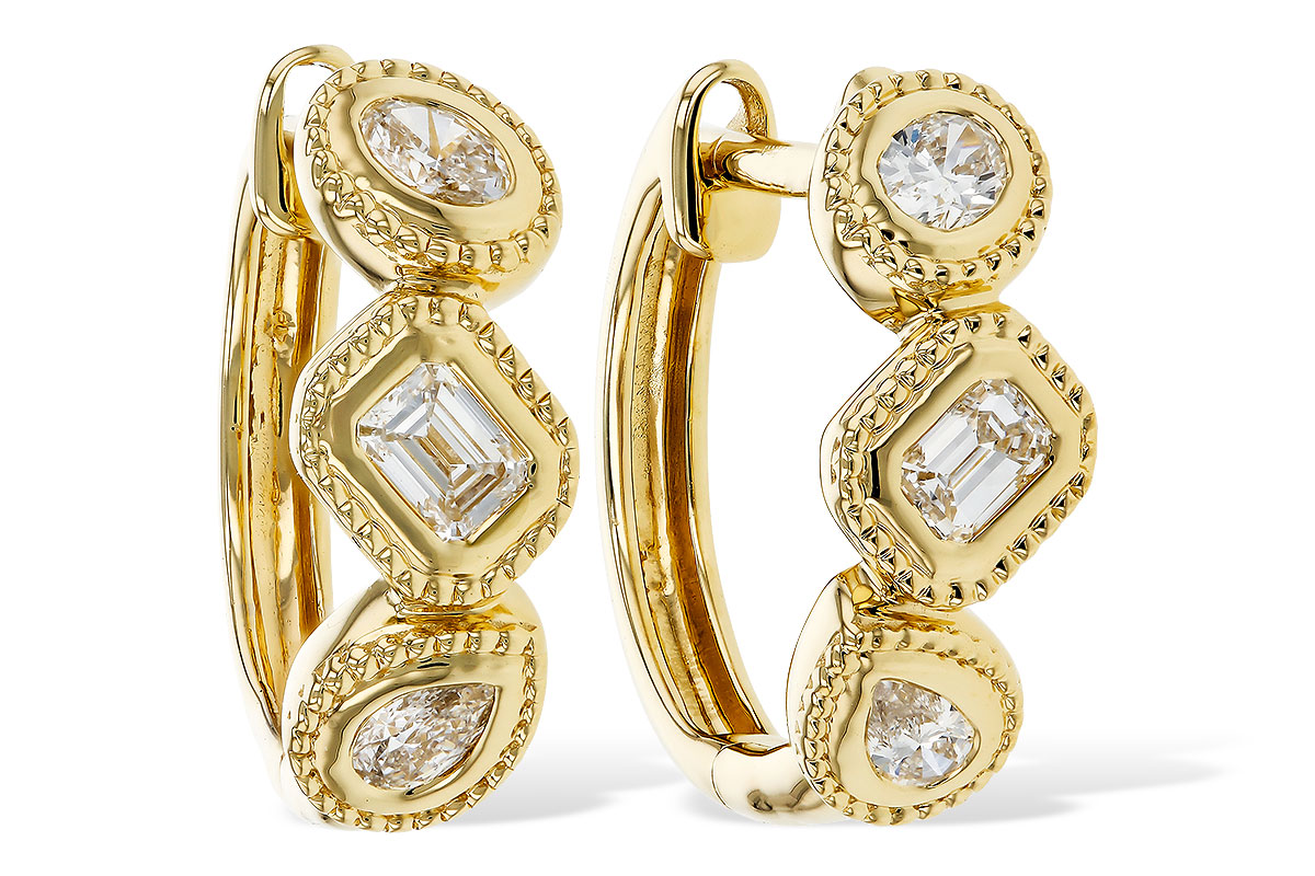 K320-17079: EARRINGS .42 TW FANCY CUT DIAS