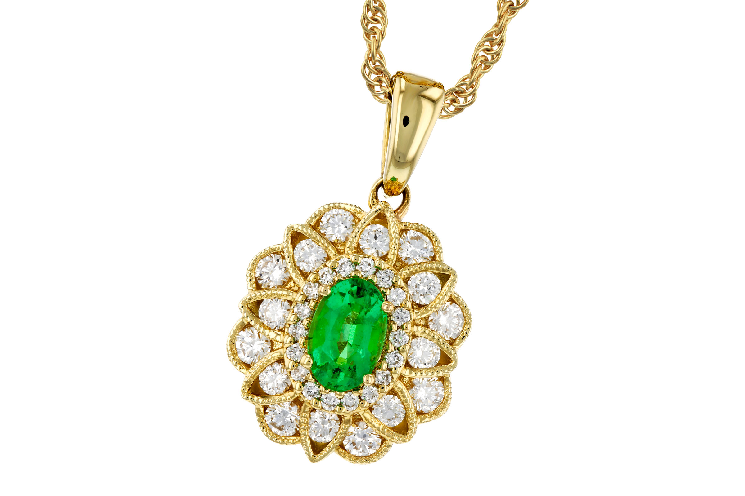 L321-01597: NECK .46 EMERALD .98 TGW (6X4 EMER)